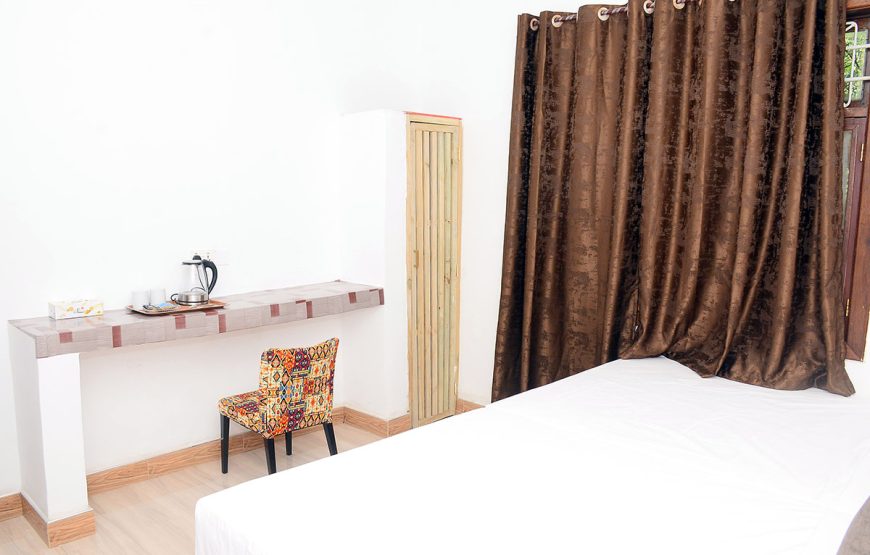 Alizeti Room (Room No. 4)