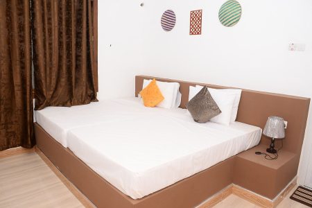 Alizeti Room (Room No. 4)
