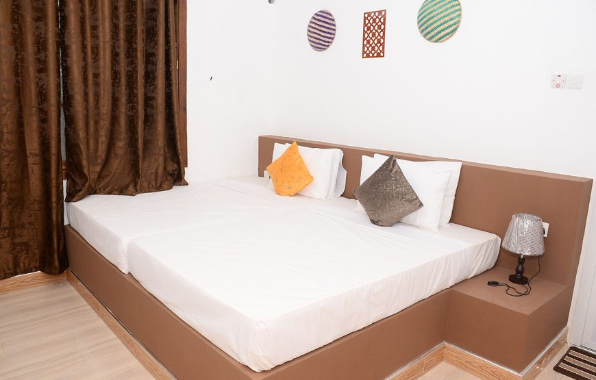 Alizeti Room (Room No. 4)