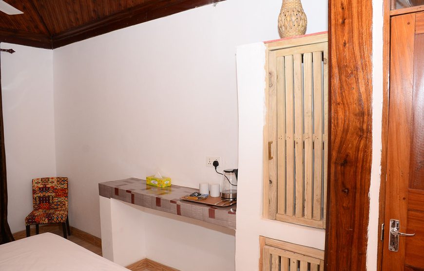 Waridi Room (Room No 2)