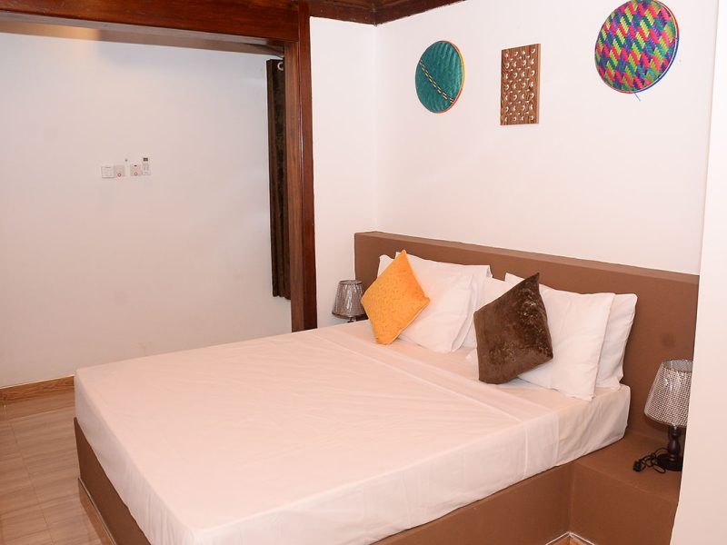 Waridi Room (Room No 2)