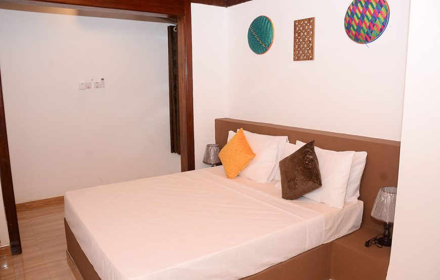 Waridi Room (Room No 2)